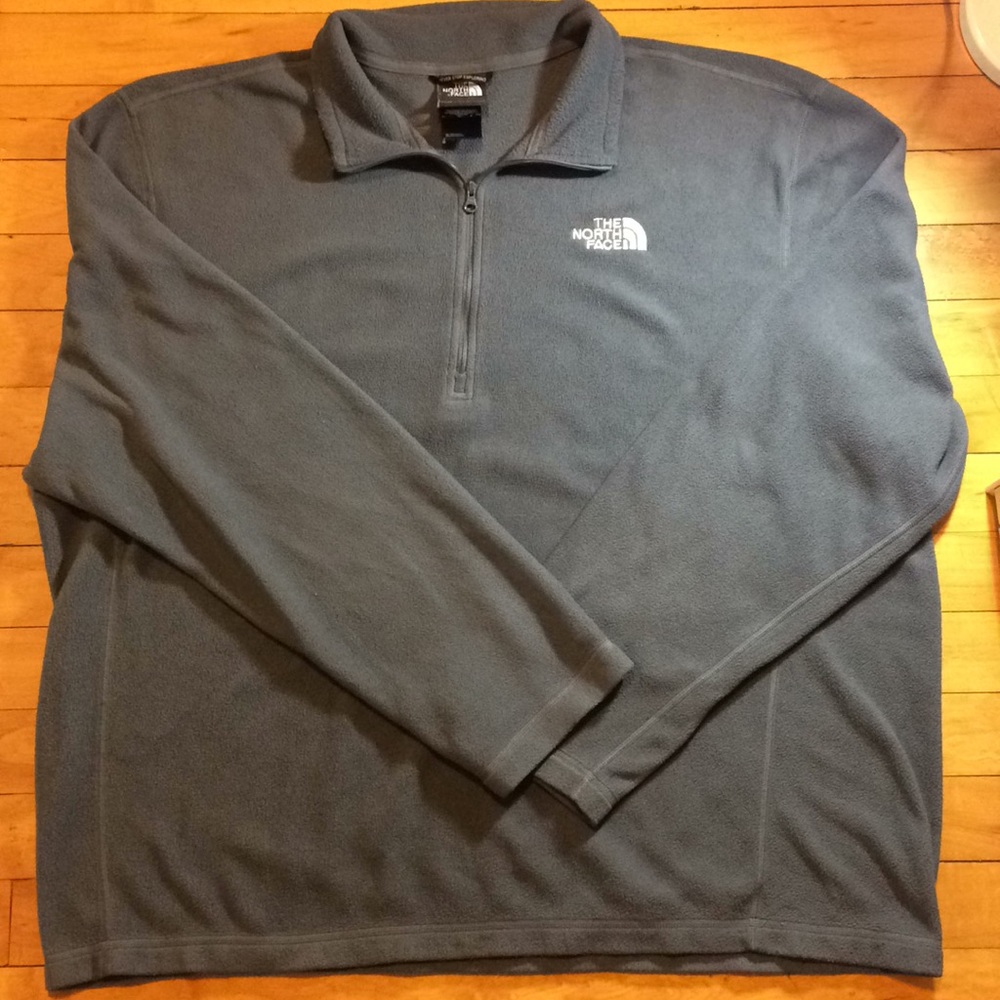The North Face Men’s Quarter Zip Green Jacket